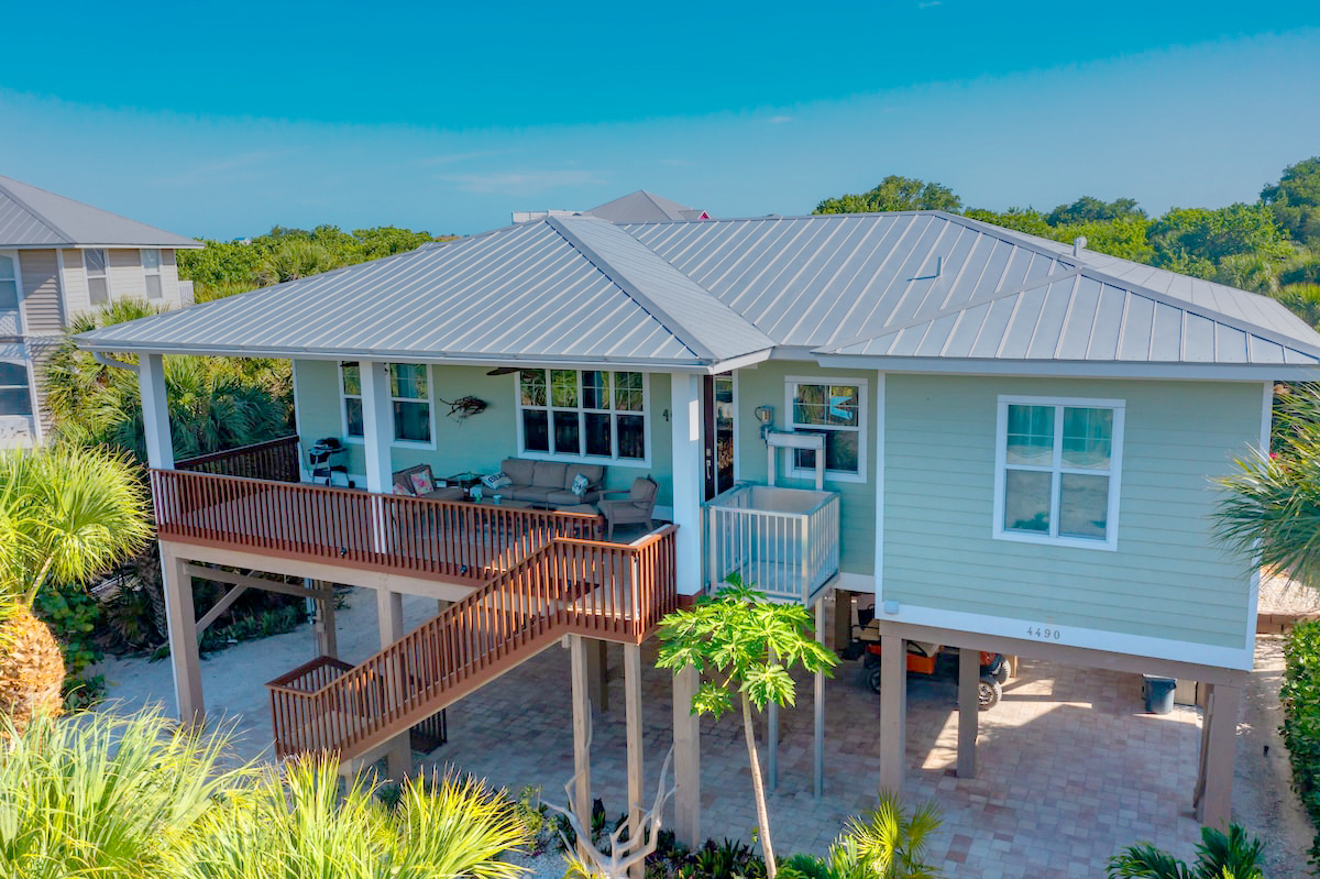 Discover Lunar Tides North Captiva Island